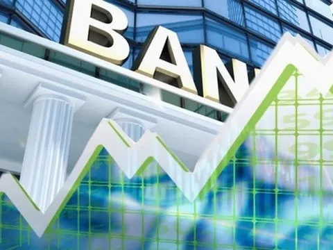 Sáng 20/8: Hai cổ phiếu ngân hàng tím ngay đầu phiên, một mã trên UPCoM tăng trên 10%