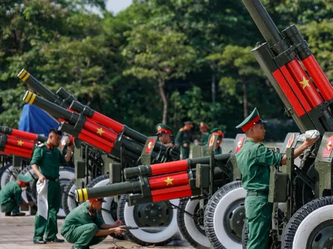 Tiết lộ về 15 khẩu đại bác 60 tấn đã sẵn sàng làm nhiệm vụ đặc biệt trong ngày trọng đại của đất nước