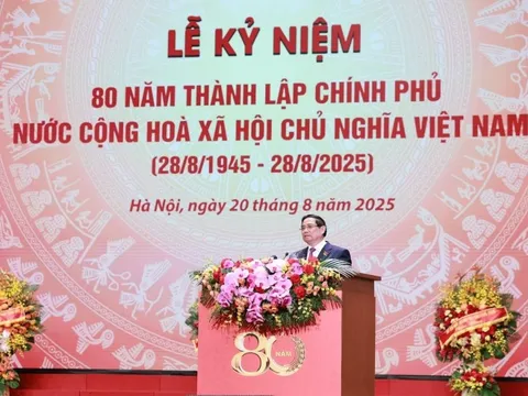 Thủ tướng: "Chính phủ là công bộc của dân, đặt quyền lợi dân lên trên hết thảy"