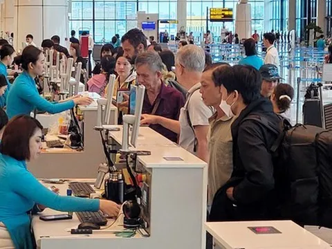 Đi lại dịp lễ 2-9 nóng lên từng ngày