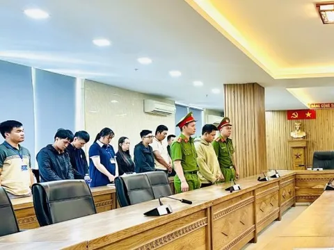 Đường dây lừa đảo, rửa tiền 30.000 tỷ đồng có sự tiếp tay của nhân viên ngân hàng