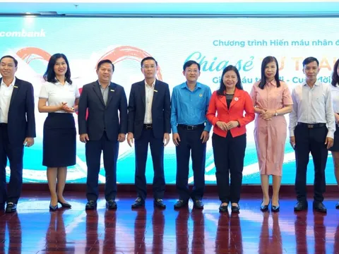 Sacombank tiếp nối hành trình "Chia sẻ từ trái tim" 2025