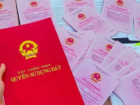 Mua đất bằng giấy viết tay có xác nhận của trưởng thôn, người dân có được cấp sổ đỏ không?