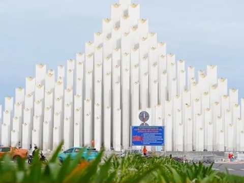 Tấp nập thi công bãi biển đẹp nhất Nam Bộ, sẵn sàng đón du khách dịp lễ 2/9