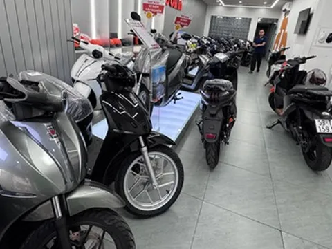 Sôi động thị trường xe máy điện