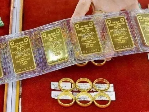 Giá vàng miếng sáng 26/8 tiếp tục lập kỷ lục mới
