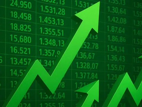 2 cổ phiếu ngân hàng tăng kịch trần phiên 26/8, khối ngoại mua ròng một mã hơn 700 tỷ đồng