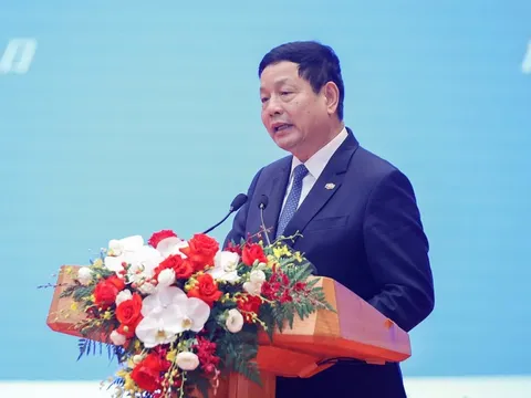 Ông Trương Gia Bình nhận nhiệm vụ từ Thủ tướng, cổ phiếu FPT lấy lại mốc 100.000 đồng tròn trĩnh