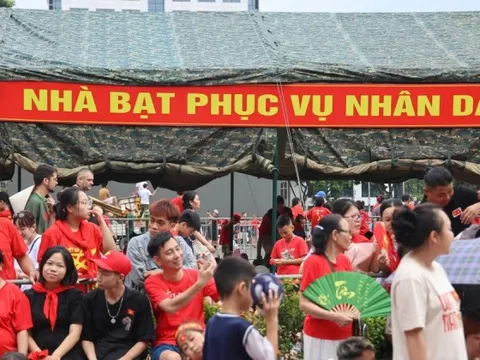 Hà Nội lắp đặt 10 nhà bạt dã chiến phục vụ nhân dân tham quan lễ diễu binh, diễu hành