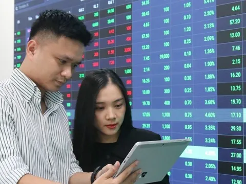 Doanh nghiệp ồ ạt IPO, thị trường chứng khoán sắp đón 'hàng khủng'?