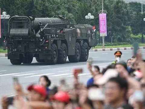 Cận cảnh dàn khí tài quân sự về Quảng trường Ba Đình