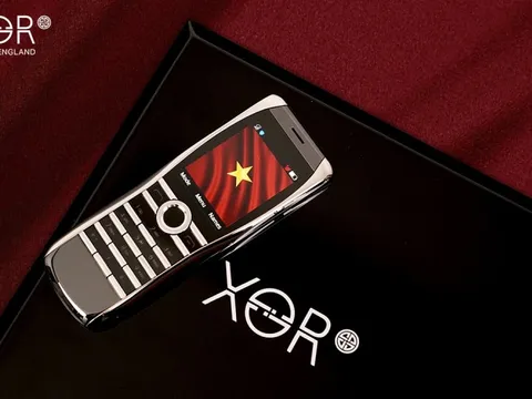 Lần đầu quốc kỳ Việt Nam xuất hiện trên điện thoại xa xỉ Anh Quốc XOR