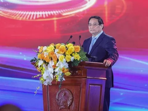 Thủ tướng biểu dương Vingroup: "Vượt nắng, thắng mưa, không thua gió bão" để hoàn thành top 10 trung tâm triển lãm lớn nhất thế giới