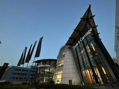 Tập đoàn chi hàng tỷ USD vào Thaco, Vinamilk, REE báo lãi ròng nửa đầu năm 2025 giảm 23%: Thị trường Việt Nam tỏa sáng, lãi từ REE tăng gần 50%