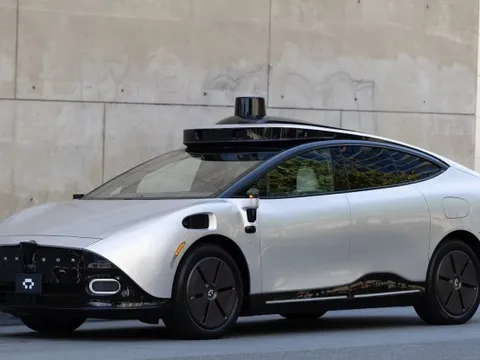 VinFast sản xuất xe điện tự lái đầu tiên trên thế giới, ai cũng mua được