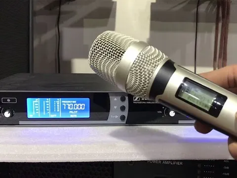 Dùng micro không dây này hát karaoke sẽ bị phạt tiền, tịch thu thiết bị