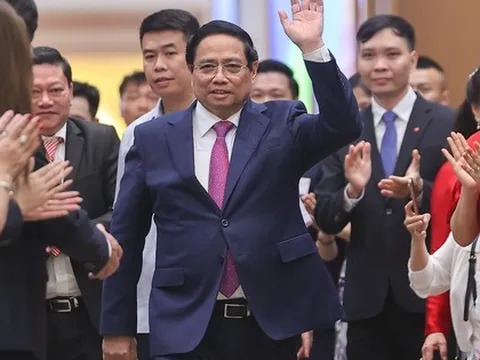 Thủ tướng: Bảo đảm doanh nghiệp thuộc mọi thành phần kinh tế được đối xử bình đẳng