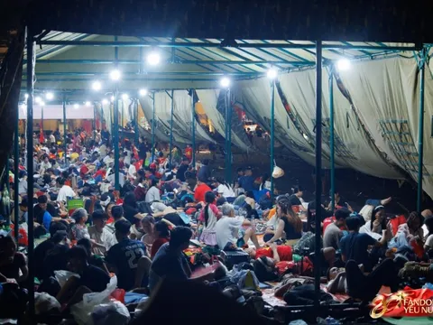 Cảnh tượng khó tin tại trung tâm Hà Nội vào đêm ngày 31/8, rạng sáng ngày 1/9