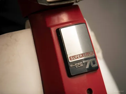 'Huyền thoại' xe Honda từng có giá bằng cả căn nhà mặt phố, nay có thể cầm lái với phí ngang 10 bát phở