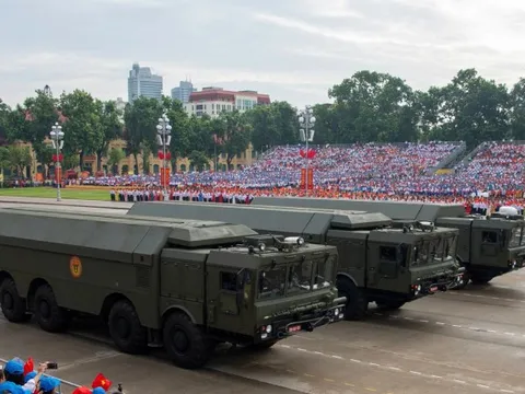 Tên lửa phòng thủ bờ biển Bastion-P tham gia diễu binh 2/9 sáng nay: Tốc độ tới 3.085 km/h, tầm bắn 300km