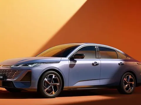 'Ông trùm' xe tải tại Việt Nam trình làng mẫu sedan ngang cỡ Honda Civic: tiêu thụ 6,2L/100 km, giá rẻ hơn cả Kia Morning