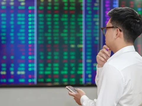 Chứng khoán bứt phá: Người vui vẻ, kẻ thở dài