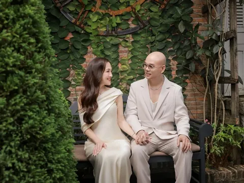 Nam ca sĩ bị bạn mời uống nước chứa chất cấm: Tuổi 50 hôn nhân viên mãn bên vợ là học trò, kém 12 tuổi