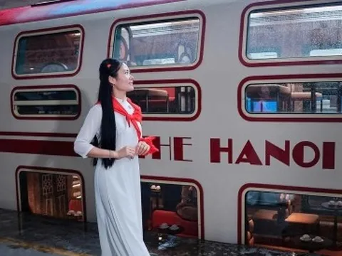 Đoàn tàu du lịch "Hà Nội 5 Cửa Ô" chính thức vận hành từ hôm nay