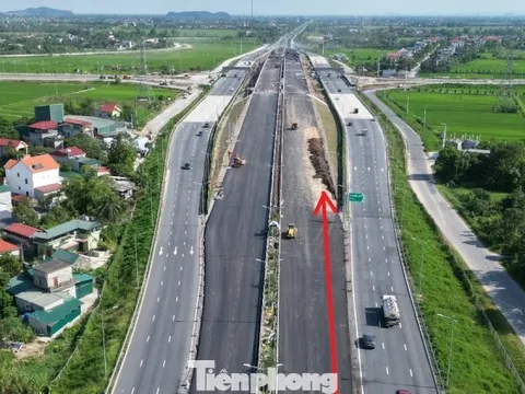 Hình hài nút giao 2 tầng cao tốc Bắc Nam qua Ninh Bình chuẩn bị thông xe
