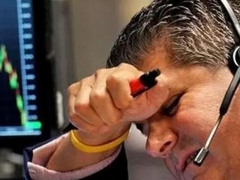 Phiên 9/9: Khối ngoại bán ròng hơn 850 tỷ đồng, cổ phiếu nào bị xả mạnh nhất?