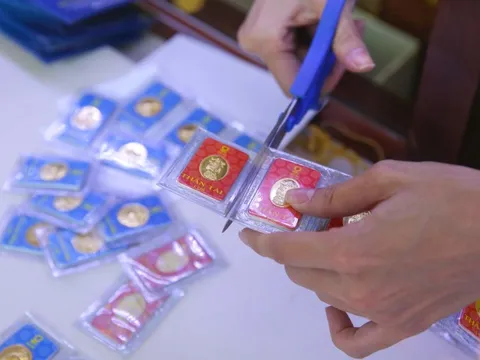 Giá vàng miếng neo ở mức cao, Ngân hàng Nhà nước nghiêm cấm đầu cơ, làm giá, trục lợi
