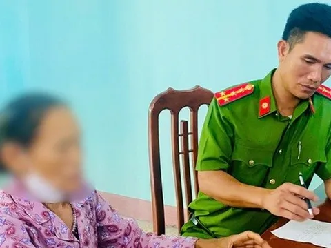 Cụ bà 72 tuổi mang 120 triệu đồng đến công an xã nhờ chuyển cho "công an rởm"