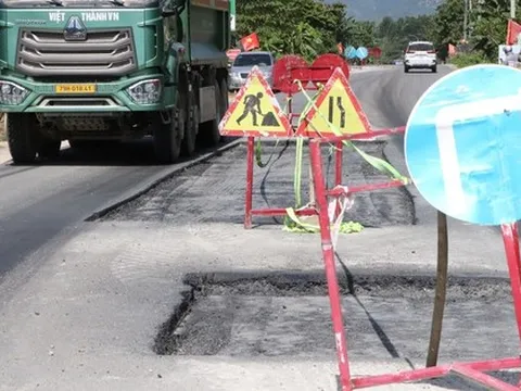 Đường 1.800 tỉ có Tập đoàn Thuận An thi công ở Đà Nẵng mới thảm nhựa đã hỏng