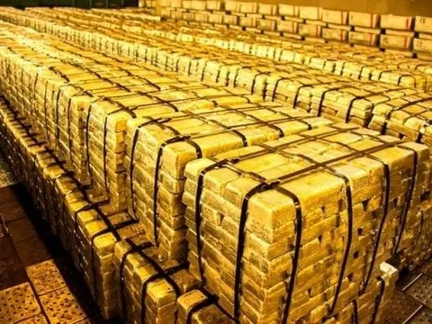 Ngân hàng đầu tiên rục rịch nhập cuộc vàng miếng, "ông lớn" SJC có sẵn dây chuyền 5.000 lượng/ngày