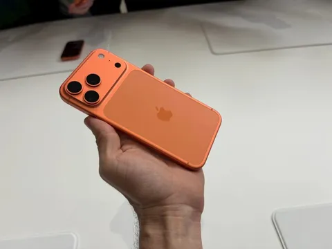 Đang là "kẻ ghét iPhone thậm tệ", tôi đổi ngay thái độ khi thấy iPhone 17 Pro Max: Thực sự phải mua ngay