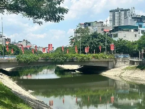 Hà Nội sắp làm công viên hai bên sông Tô Lịch và Nhà hát Ngọc Trai bên hồ Tây