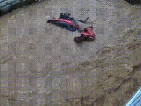 Mưa lớn gây sạt lở vùi lấp nhà ở Lâm Đồng, thiệt hại hàng tỷ đồng