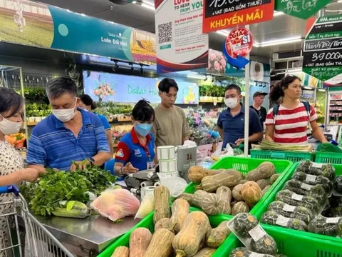 Áp thuế thu nhập cá nhân: Mức bao nhiêu là 'thấu hiểu' người dân?