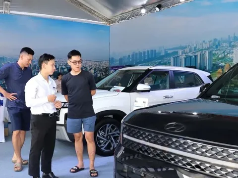 Hàng loạt phân khúc ô tô giảm doanh số khi bước vào tháng Ngâu