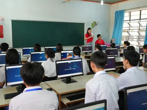 Keppel tiếp thêm hành trang công nghệ cho 1.200 học sinh