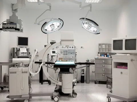 Bệnh viện Việt Mỹ liên tiếp thua lỗ, báo cáo tài chính dày đặc ý kiến ngoại trừ