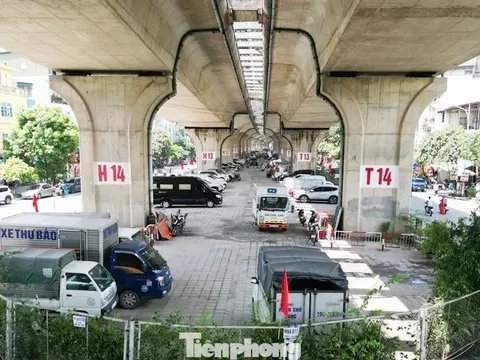 Thu hồi giấy phép và giải tỏa toàn bộ bãi xe tại gầm cầu Vĩnh Tuy