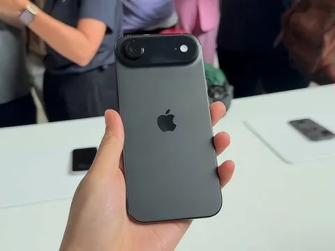 Website Apple mắc lỗi ngớ ngẩn trong ngày mở order iPhone mới tại Việt Nam