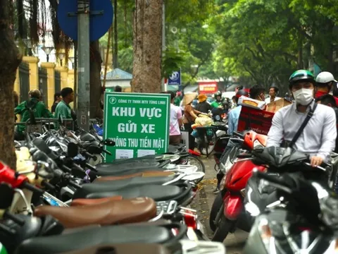 Chủ tịch Hà Nội yêu cầu 3 phường trung tâm kiểm tra các bãi xe vi phạm