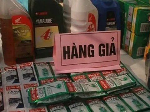 Mua phải hàng giả, hàng nhái trên online, người tiêu dùng có thể làm gì để lấy lại tiền?