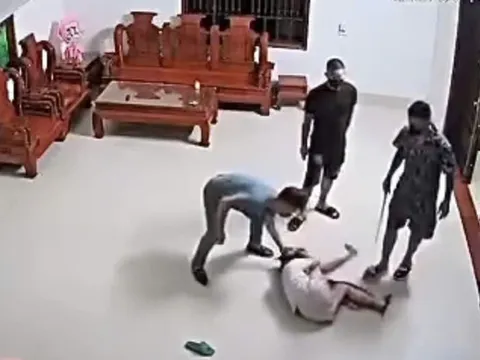 Danh tính 3 đối tượng xông vào nhà, đánh dã man người phụ nữ mặc cho nạn nhân ôm đầu van xin