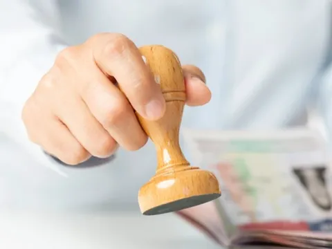 Bộ Nội vụ chỉ đạo 'nóng' về gia hạn giấy phép lao động