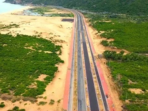 Đường gần 500 tỷ dài 3,8km ở Đắk Lắk 'cán đích' sau 10 năm vướng mặt bằng