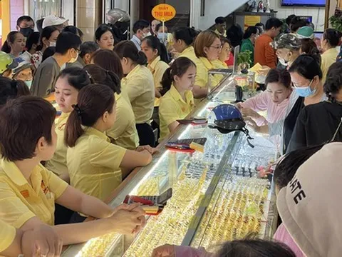 Thu nhập từ mua bán vàng có thể phải chịu thuế để hạn chế đầu cơ