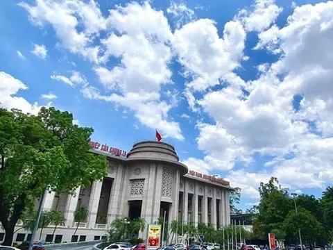 NHNN chỉ đạo các ngân hàng tiếp tục tiết giảm chi phí để hạ lãi suất cho vay, kiểm soát chặt chẽ tín dụng lĩnh vực tiềm ẩn rủi ro